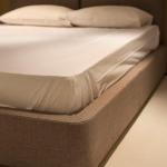 Twardo czy miękko? Wybierz materac, który pokocha Twój kręgosłup i zapewni głęboki sen