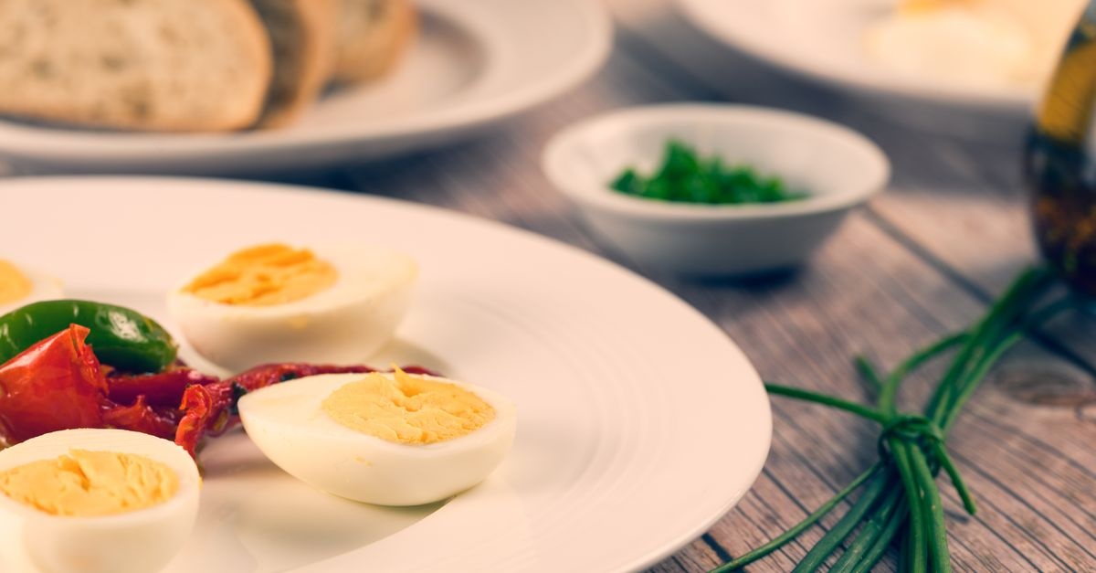 Keto w pigułce: jak działa, co jeść i czy to dla Ciebie?